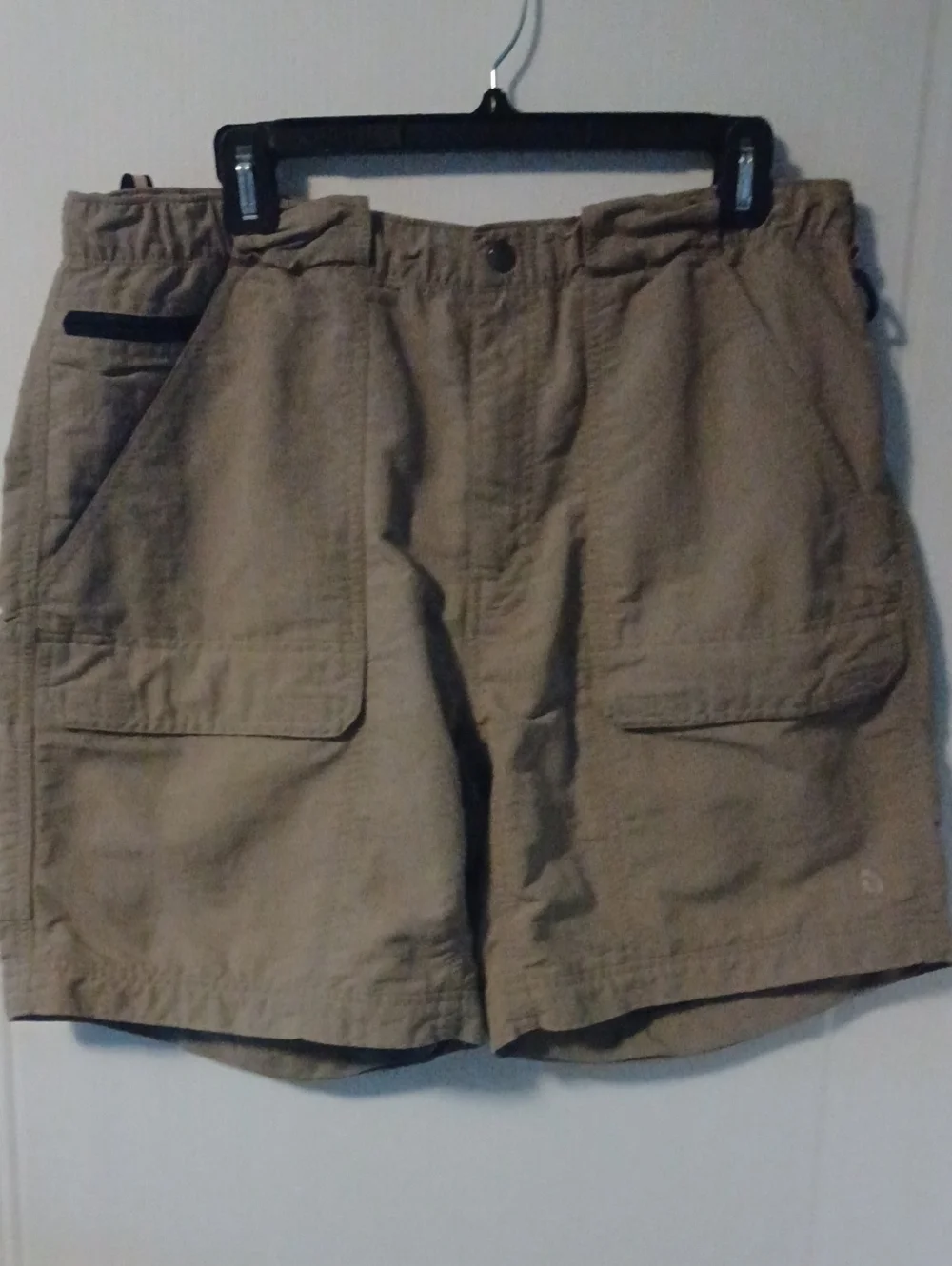 The North Face Men's Khaki Nylon Cargo Shorts Size L